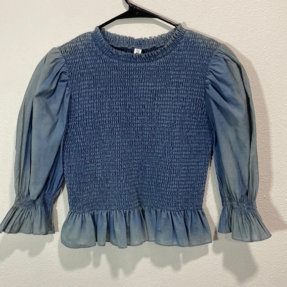 Zara puff sleeve smocked top faded‎ blue color - Picture 1 of 8